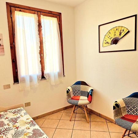 Dimora Rena Dorada - Apartment in Pula, Sardinia, Italy Bagian luar foto