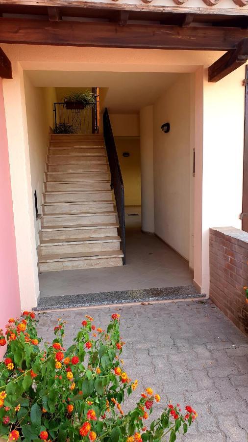 Dimora Rena Dorada - Apartment in Pula, Sardinia, Italy Bagian luar foto