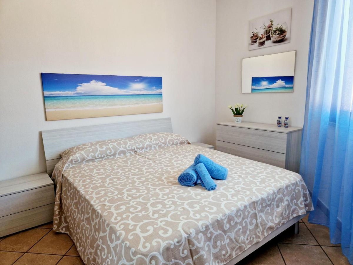 Dimora Rena Dorada - Apartment in Pula, Sardinia, Italy Bagian luar foto