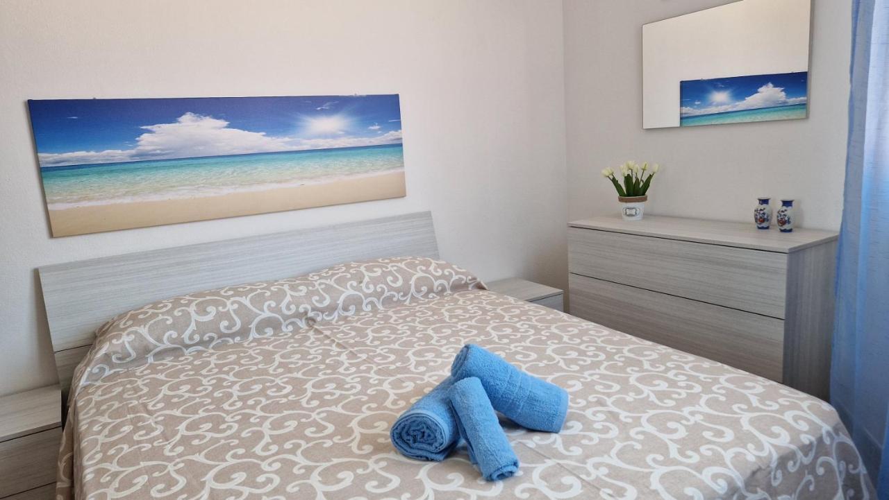 Dimora Rena Dorada - Apartment in Pula, Sardinia, Italy Bagian luar foto