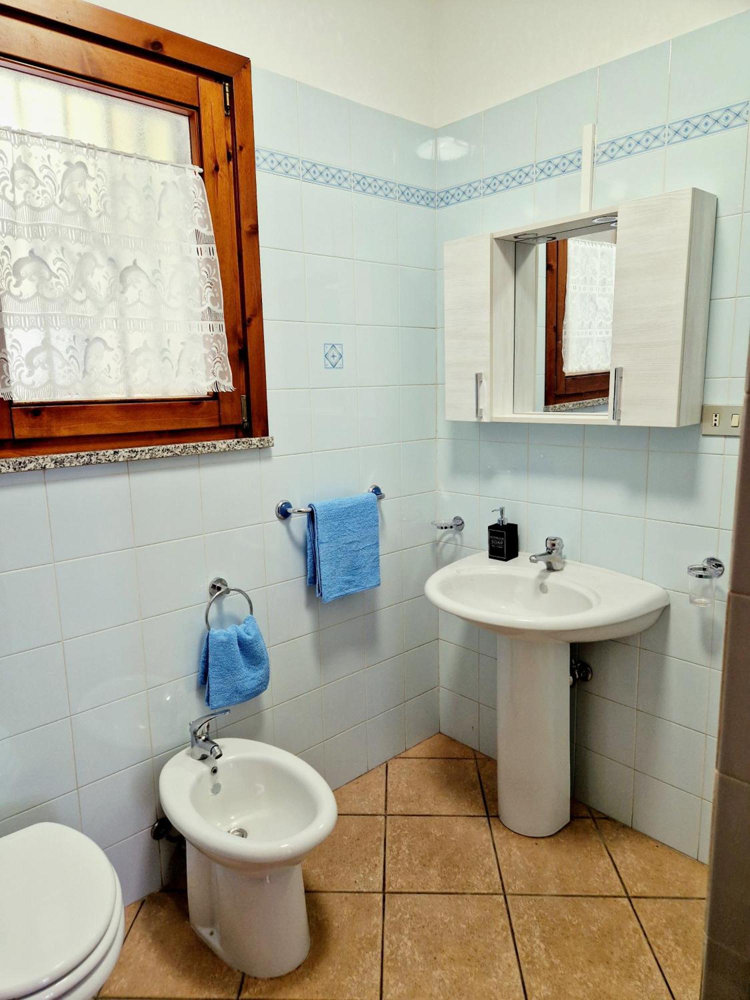Dimora Rena Dorada - Apartment in Pula, Sardinia, Italy Bagian luar foto