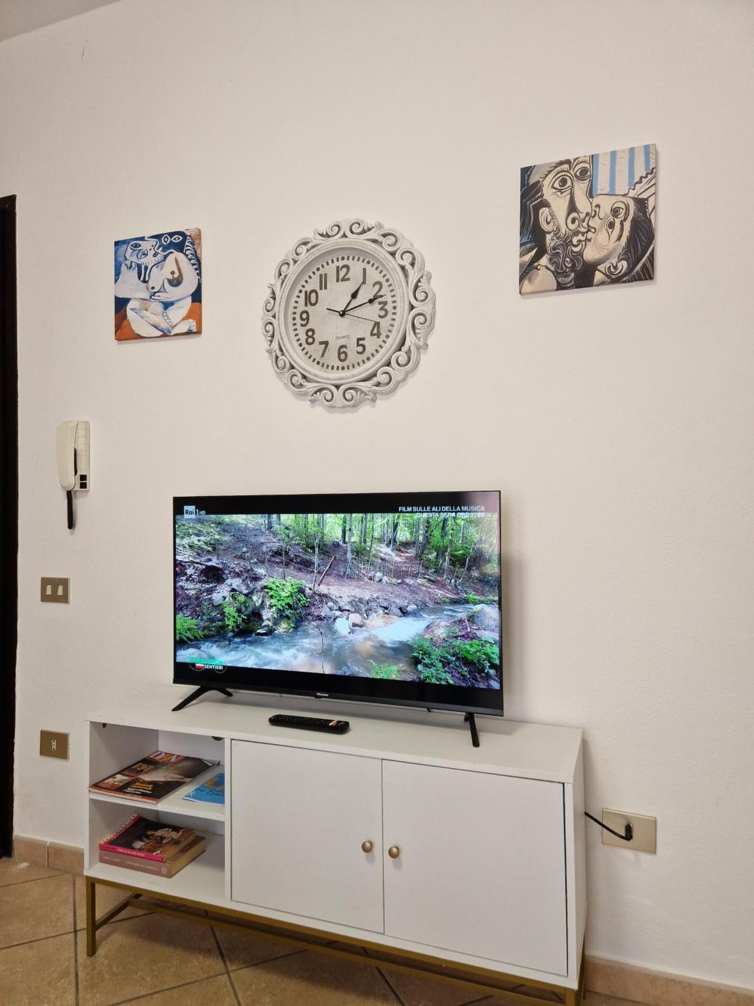 Dimora Rena Dorada - Apartment in Pula, Sardinia, Italy Bagian luar foto